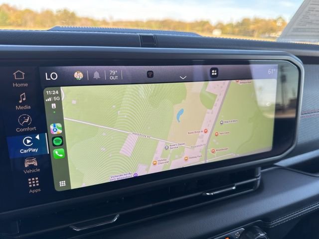 Used 2024 Jeep Wrangler Rubicon image 3