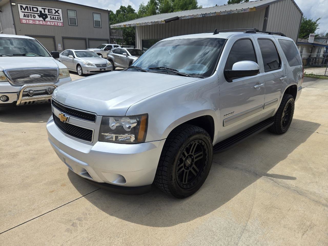 Used 2014 Chevrolet Tahoe LS RWD image 3