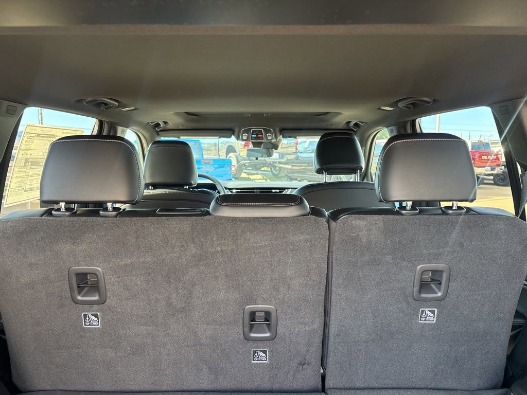 New 2025 Jeep Grand Cherokee Altitude image 45