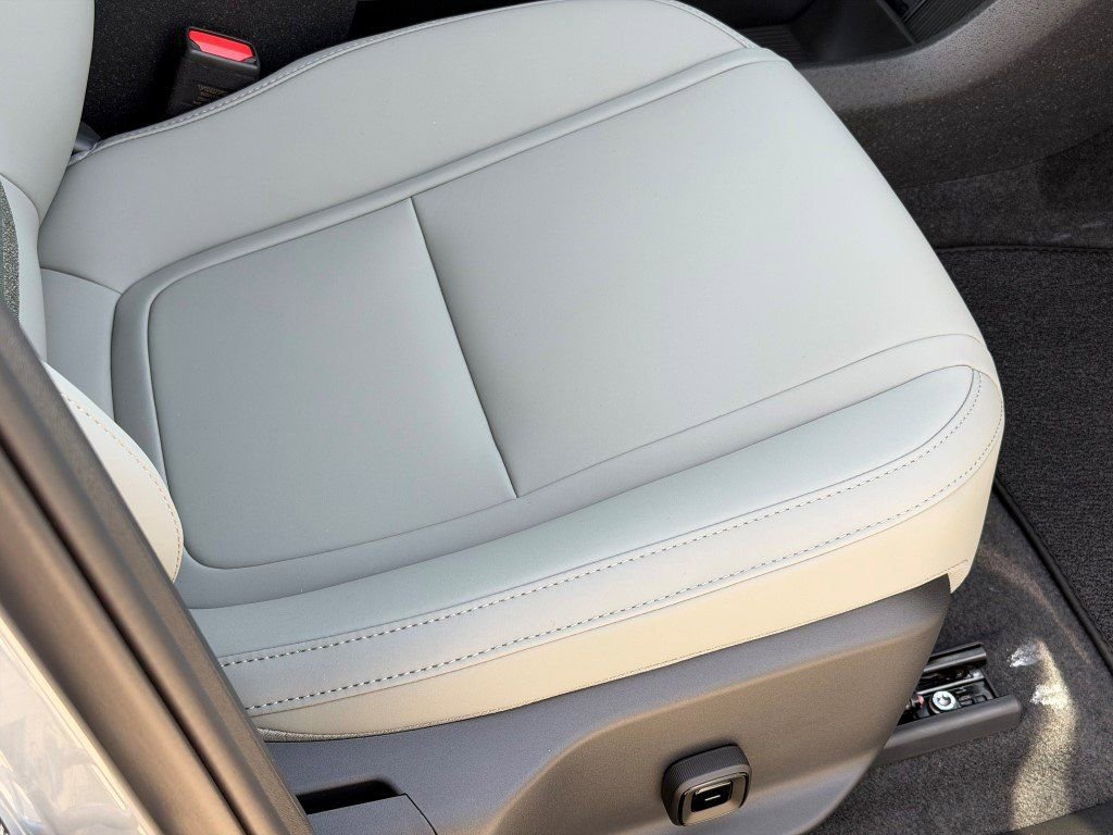 New 2026 Volvo EX30 Cross Country Ultra image 12