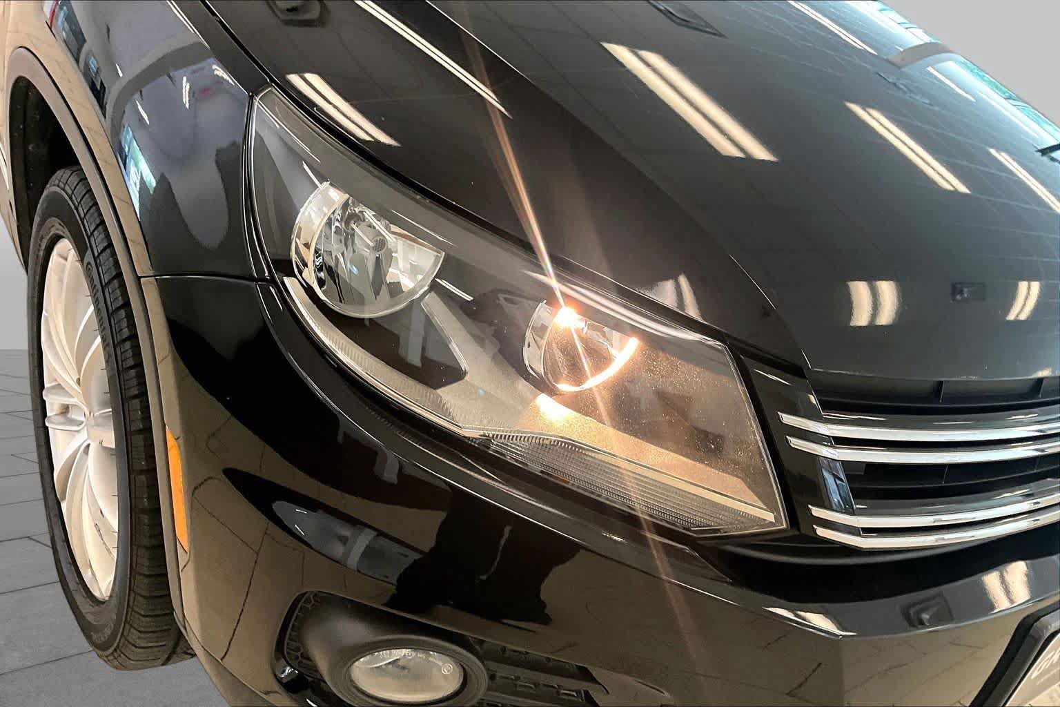 Used 2013 Volkswagen Tiguan SE AWD/4WD image 25