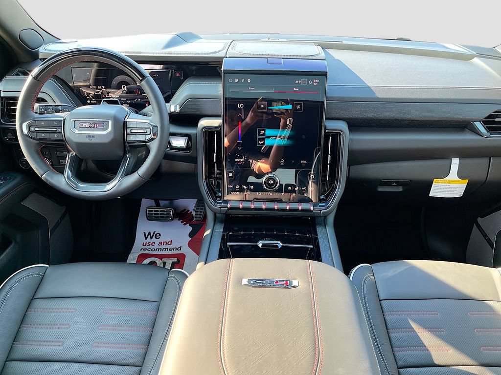 Used 2025 GMC Yukon AT4 Ultimate w/ LPO, Floor Liner Package AWD/4WD image 30