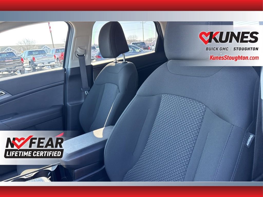 Used 2025 Kia Sportage LX image 20