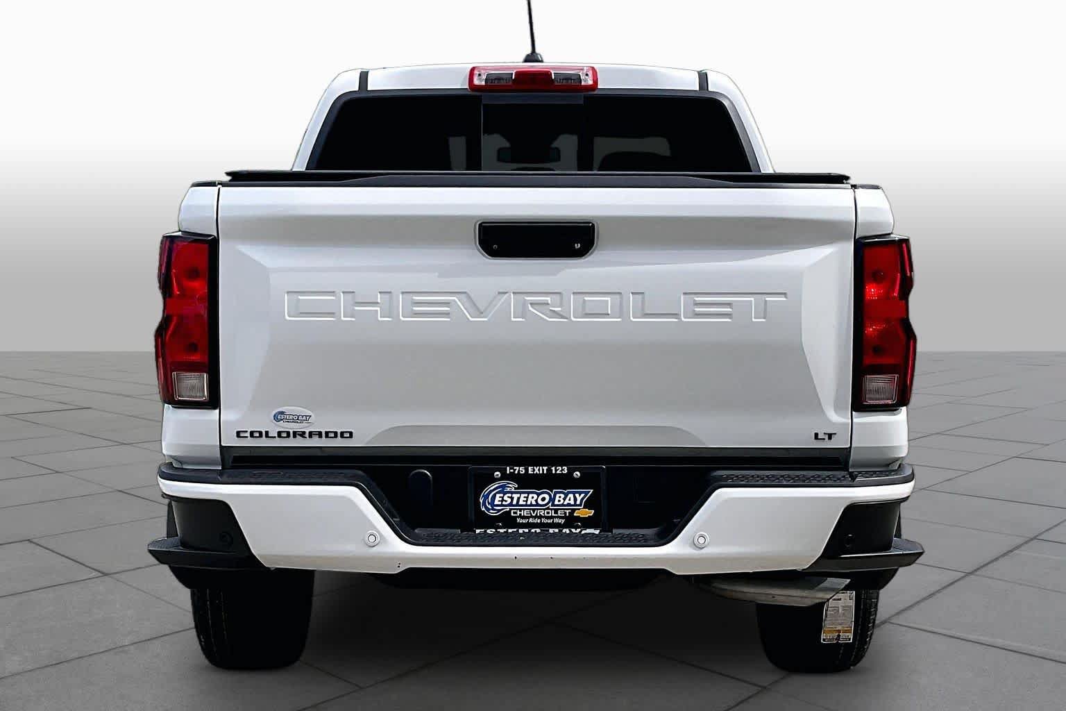 Used 2023 Chevrolet Colorado LT w/ LT Convenience Package II RWD image 5