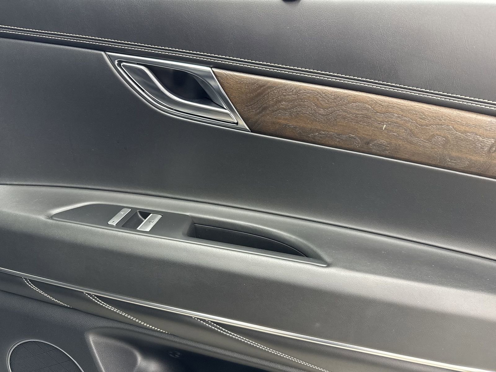 Used 2021 Genesis GV80 2.5T image 39