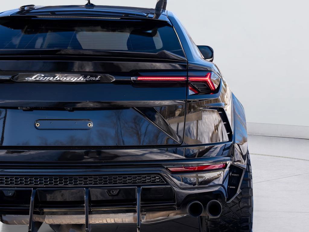 Used 2022 Lamborghini Urus image 12