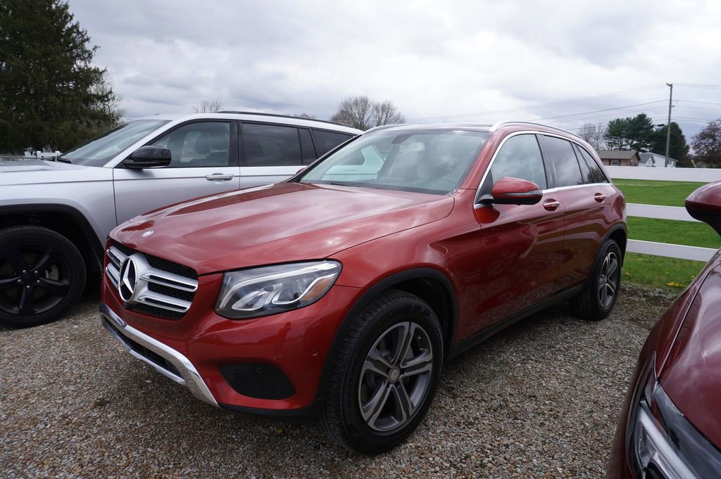 Used 2017 Mercedes-Benz GLC 300 image 1