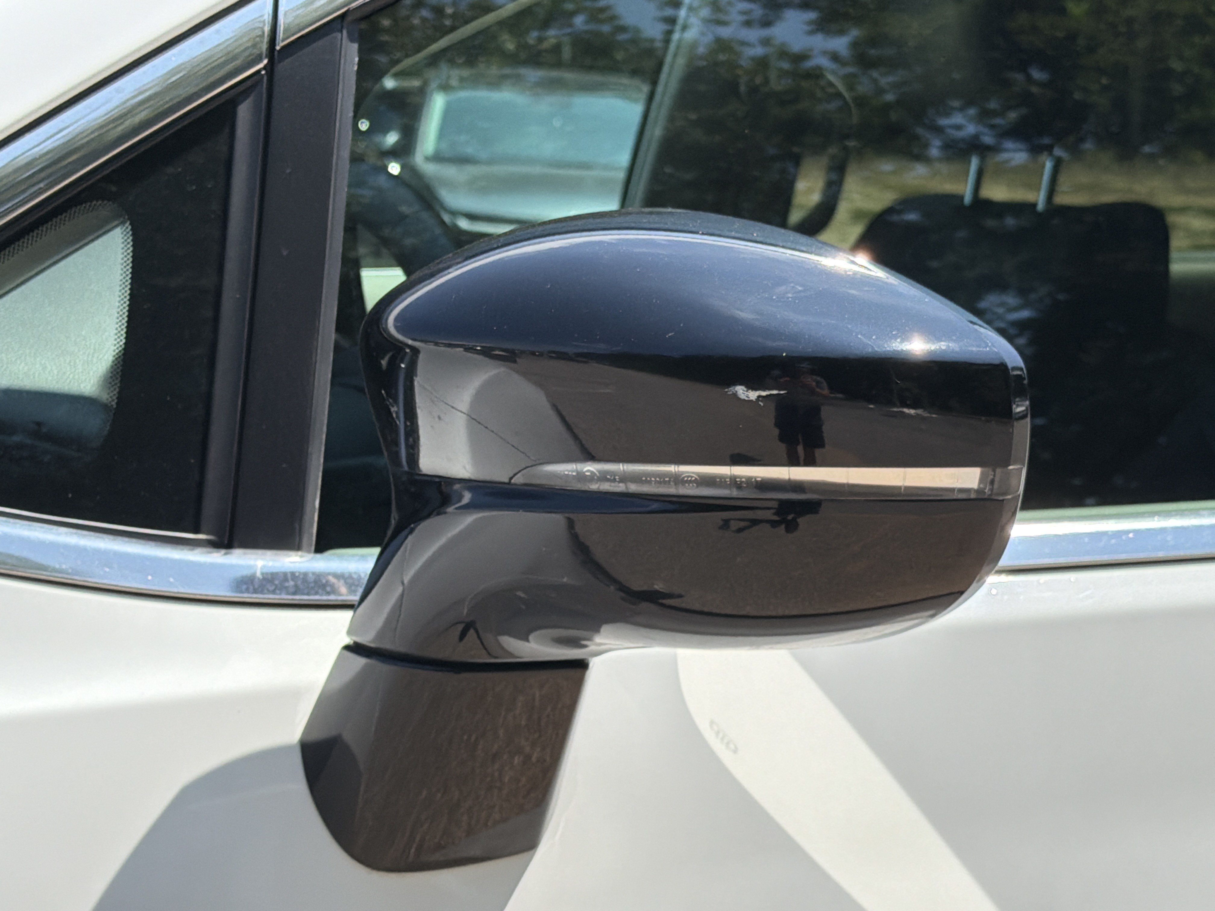 Used 2024 Chrysler Pacifica Touring-L FWD image 33
