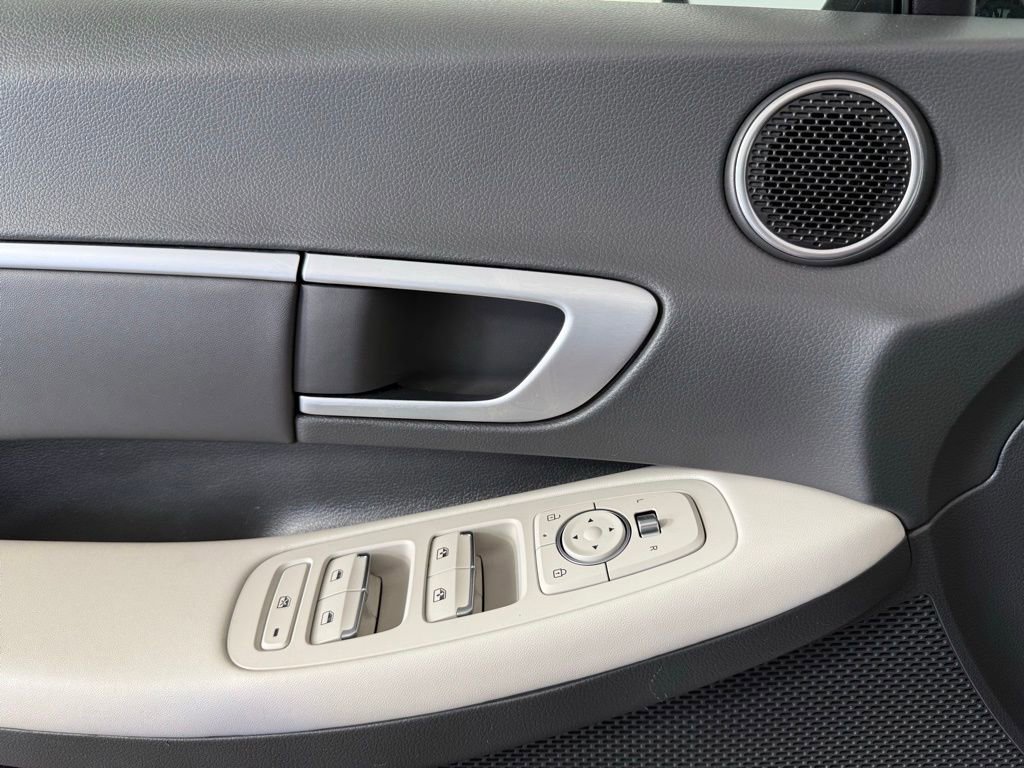 Used 2024 Hyundai Sonata SEL image 18