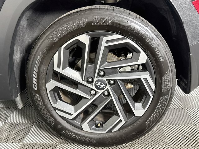 Used 2025 Hyundai Tucson Limited FWD image 37