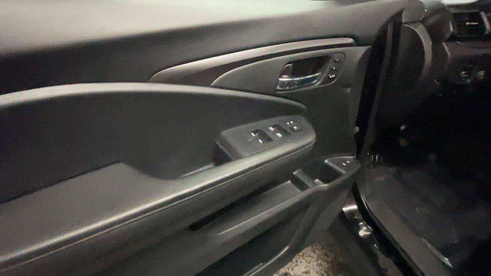 Certified 2025 Honda Passport EX-L image 30