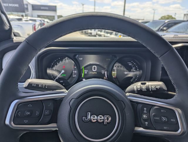 Used 2025 Jeep Wrangler Unlimited Sahara image 26