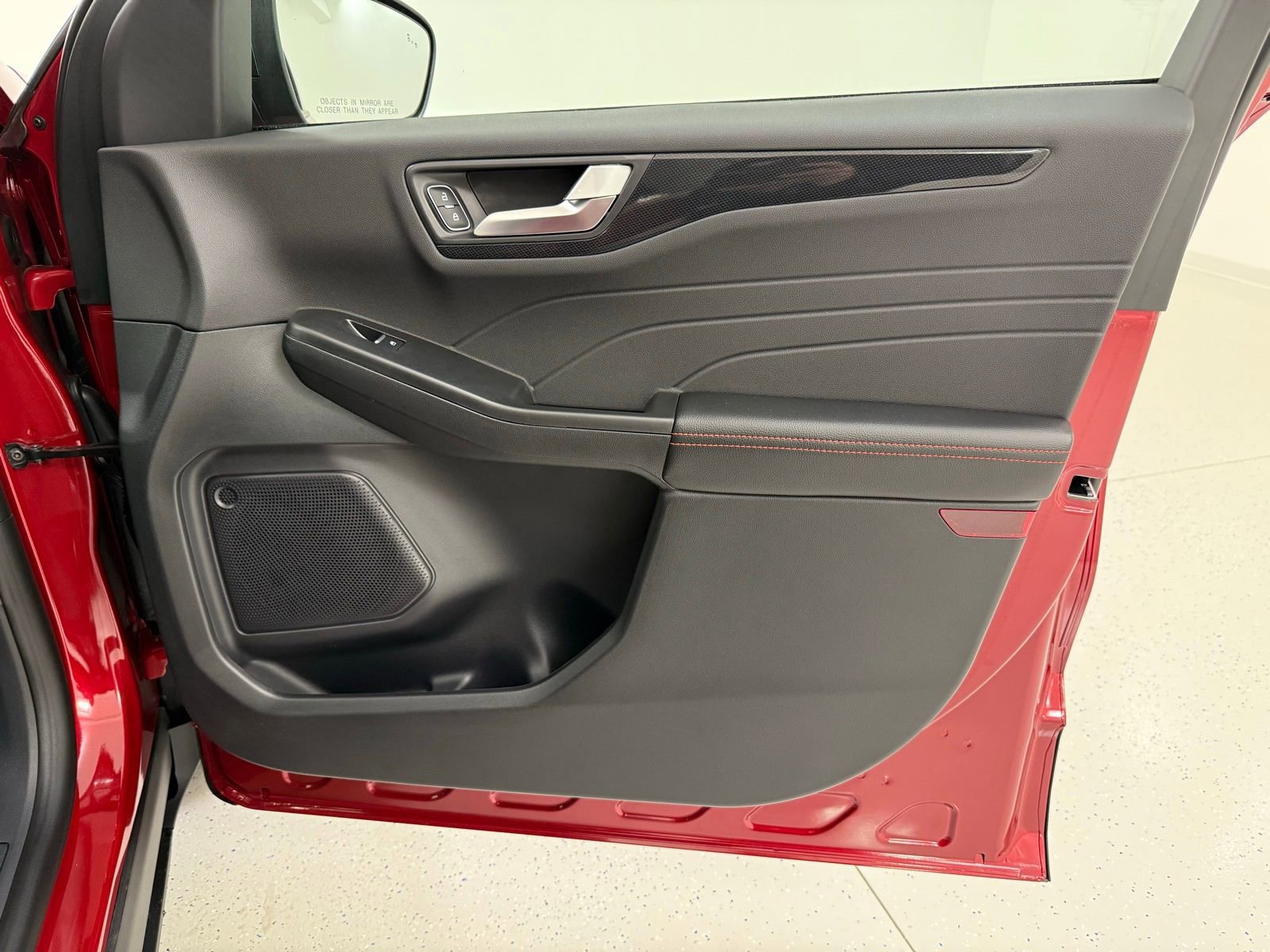 New 2026 Ford Escape ST-Line w/ Tech Pack #1 FWD image 29