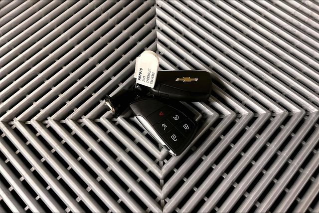 Used 2025 Chevrolet Traverse High Country image 11