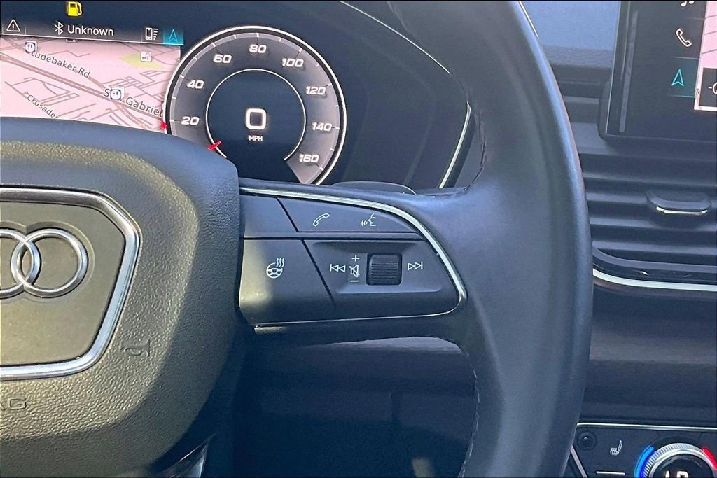 Used 2021 Audi Q5 Prestige w/ Prestige Package image 12