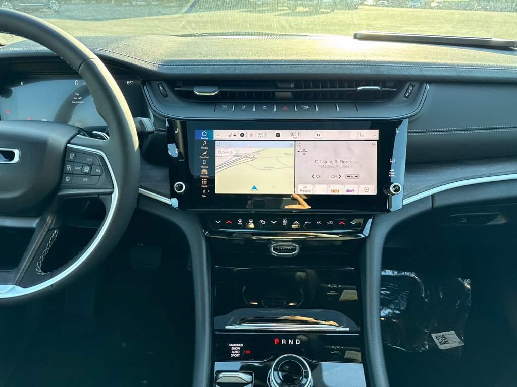 New 2027 Jeep Grand Cherokee L Limited AWD/4WD image 19