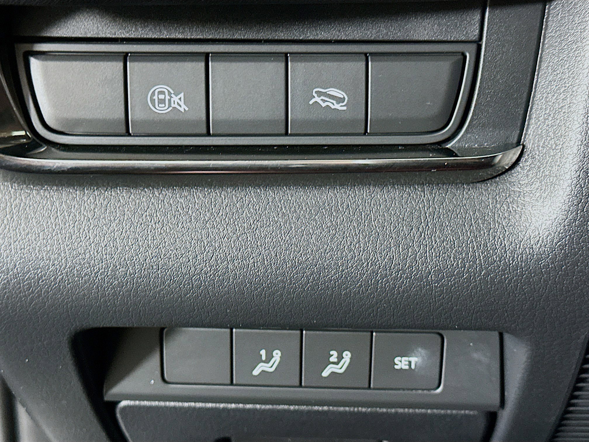 Used 2025 MAZDA CX-30 AWD 2.5 S w/ Preferred Package image 17