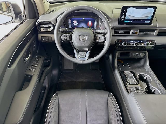 Used 2025 Honda Pilot Elite image 22