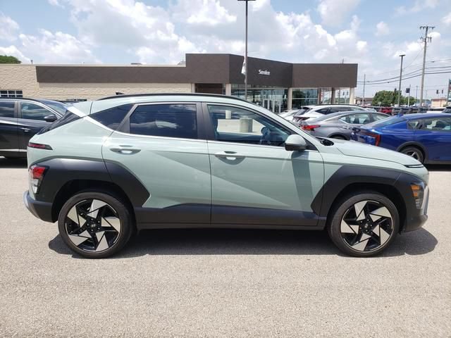 Used 2024 Hyundai Kona Limited AWD/4WD image 8