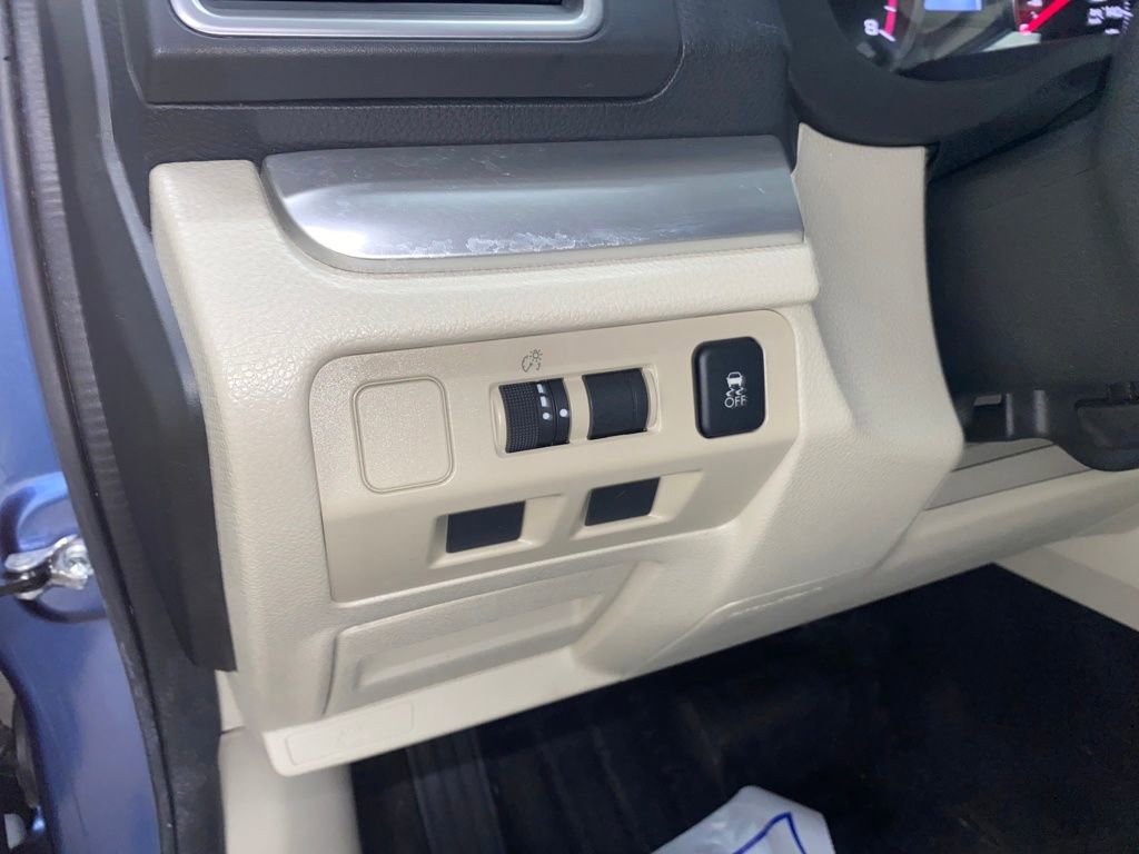 Used 2015 Subaru Crosstrek 2.0i Premium image 46