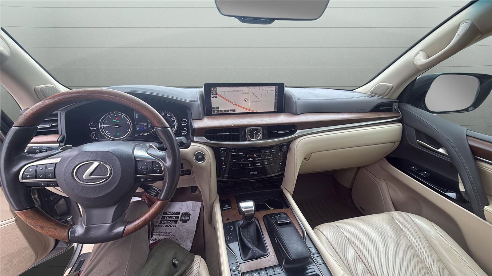 Used 2016 Lexus LX 570 4WD image 16