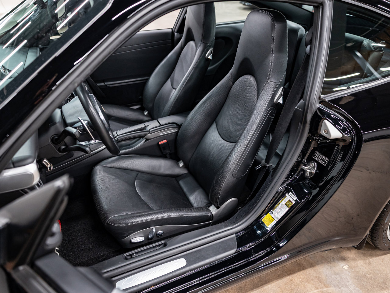 Used 2011 Porsche 911 Carrera S image 7