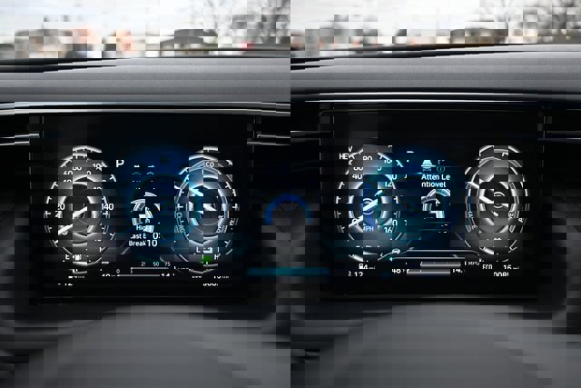 Used 2024 Hyundai Tucson Limited image 46