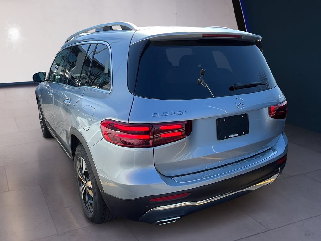 New 2026 Mercedes-Benz GLB 250 4MATIC image 2