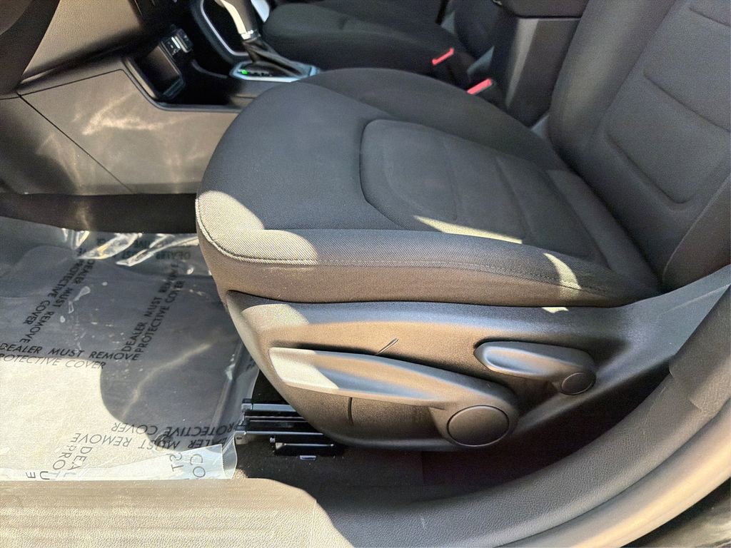 Used 2019 Jeep Renegade Latitude image 19