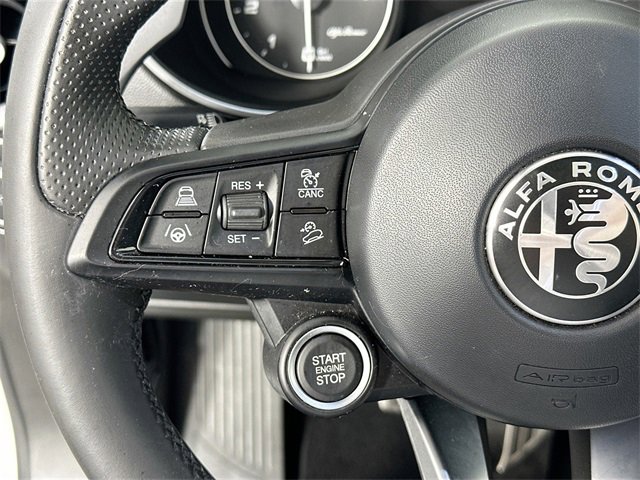 Used 2022 Alfa Romeo Stelvio Veloce image 23