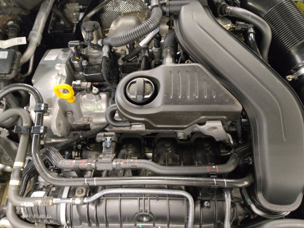Used 2025 Volkswagen Jetta SE FWD image 30