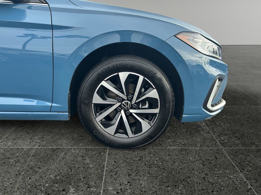 Used 2025 Volkswagen Jetta S image 9
