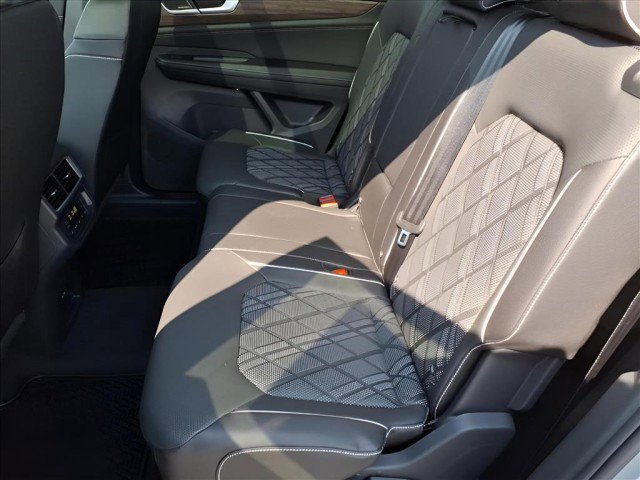 New 2026 Volkswagen Atlas SEL Premium R-Line image 14