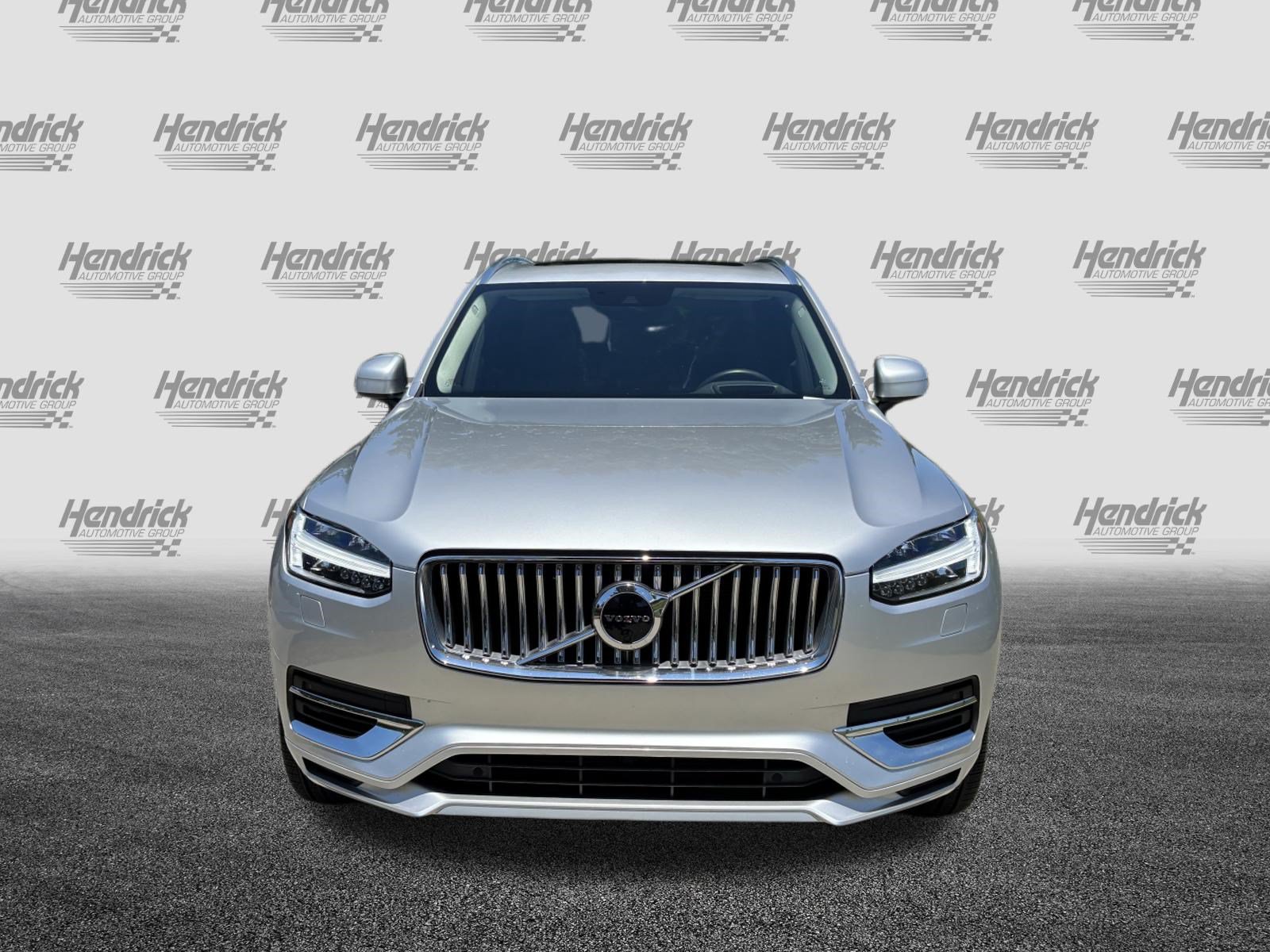 Used 2022 Volvo XC90 T8 Inscription w/ Advanced Package AWD/4WD image 3