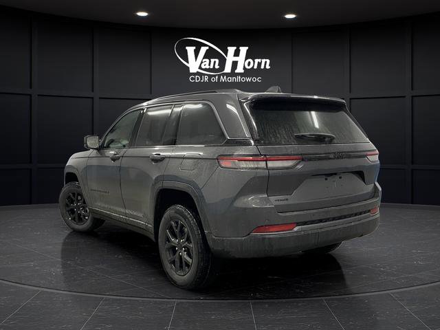 New 2026 Jeep Grand Cherokee Altitude image 3