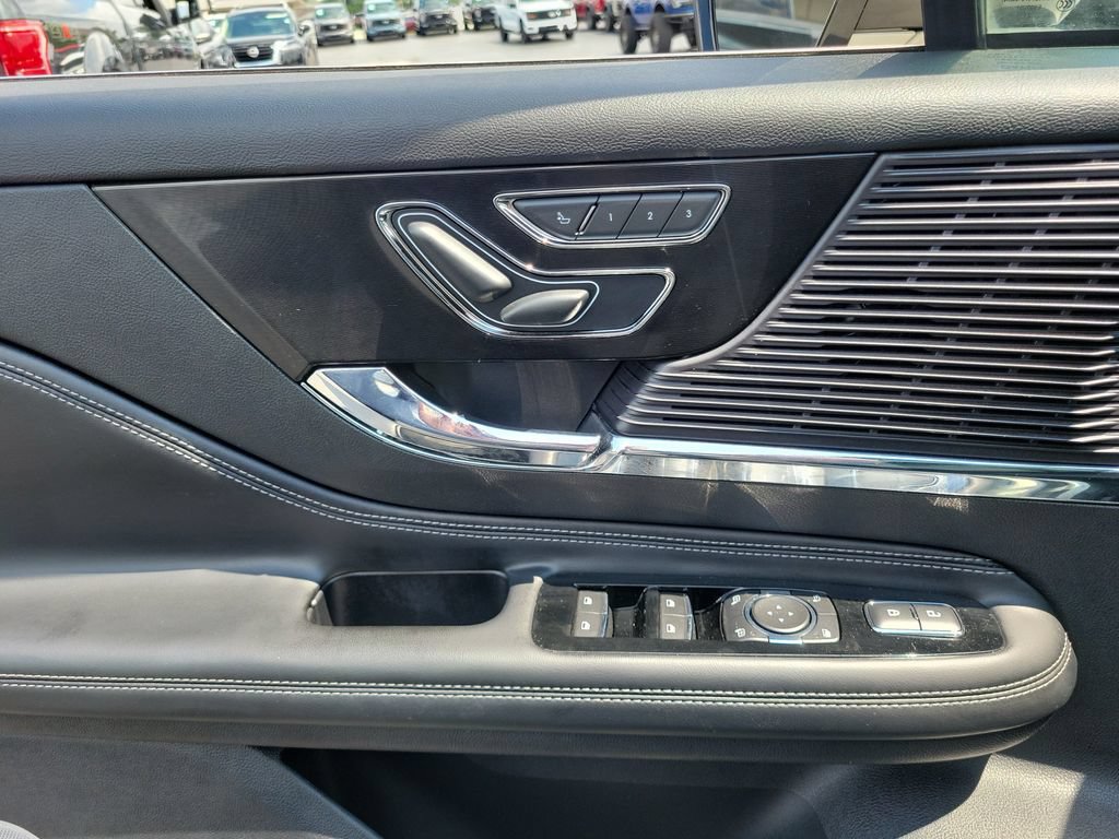 Certified 2022 Lincoln Corsair FWD w/ Premium Package image 20