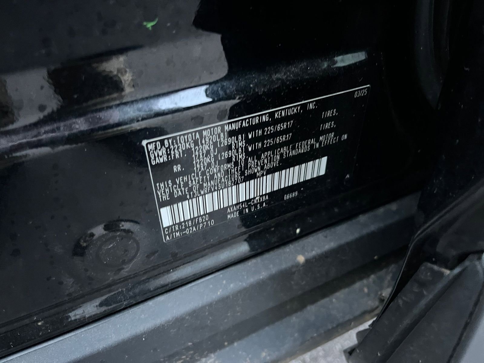 Used 2025 Toyota RAV4 LE image 28