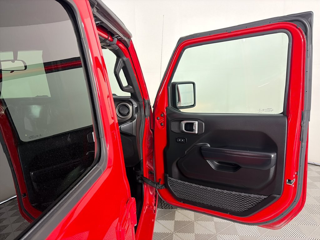 Used 2019 Jeep Wrangler Unlimited Sport S AWD/4WD image 31
