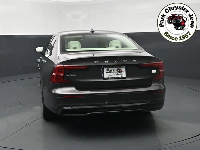 Used 2024 Volvo S60 T8 Plus AWD/4WD image 4