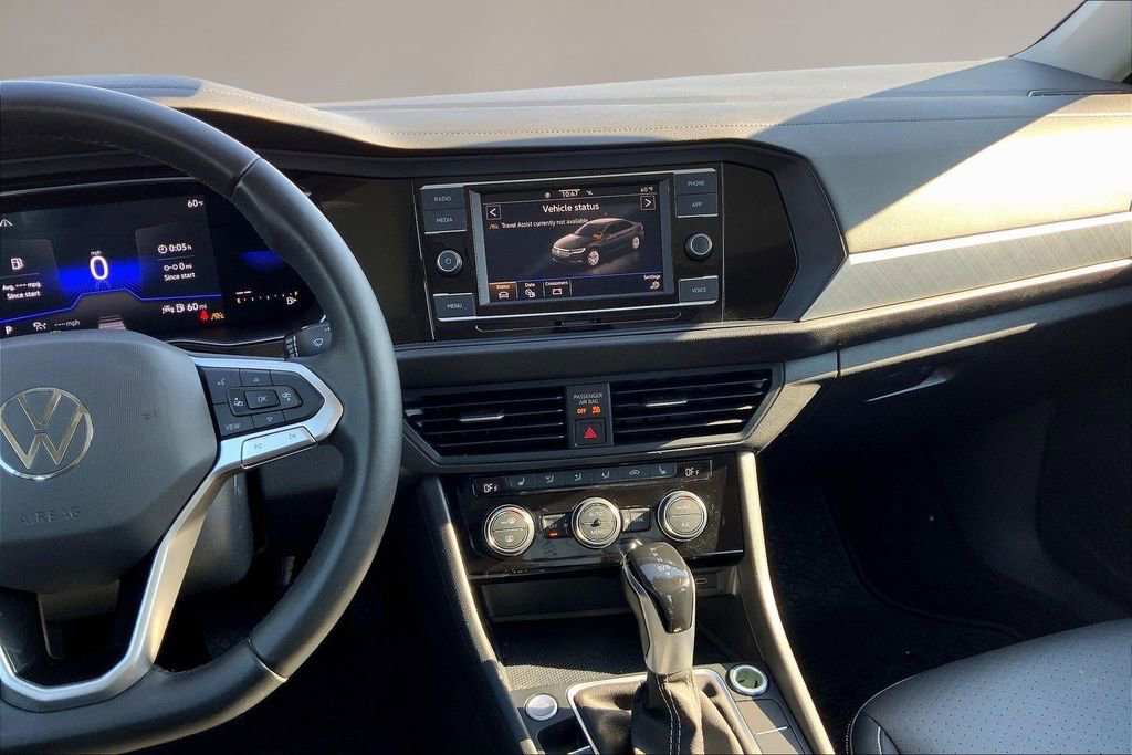 Used 2022 Volkswagen Jetta SE image 6