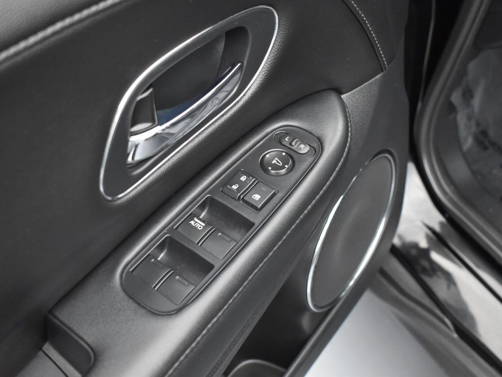 Used 2022 Honda HR-V EX-L image 9