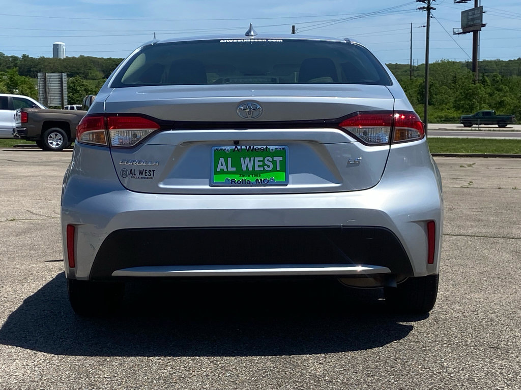 Used 2021 Toyota Corolla LE w/ Carpet Mat Package (TMS) FWD image 6