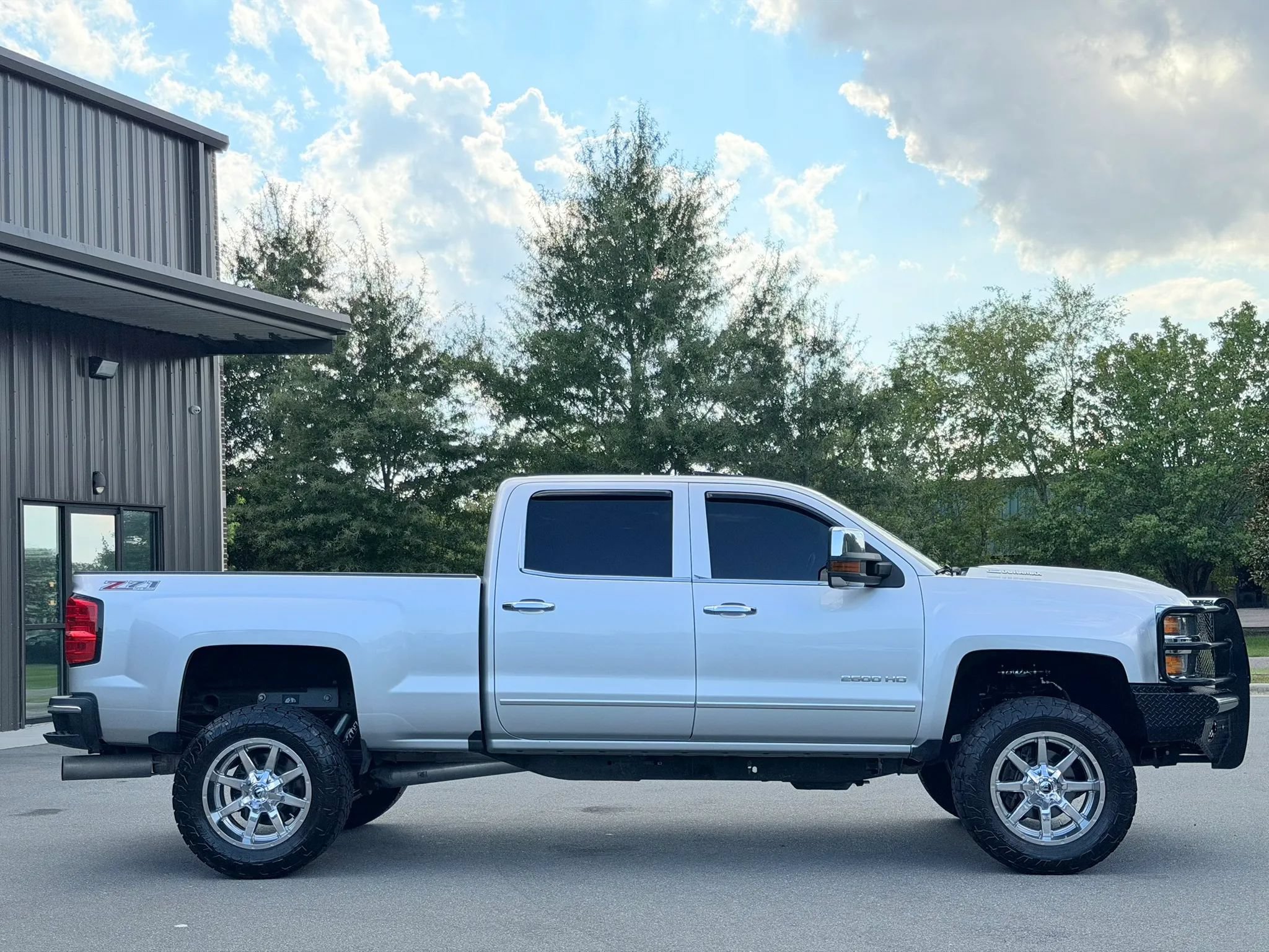 Used 2017 Chevrolet Silverado 2500 LTZ w/ Duramax Plus Package AWD/4WD image 2