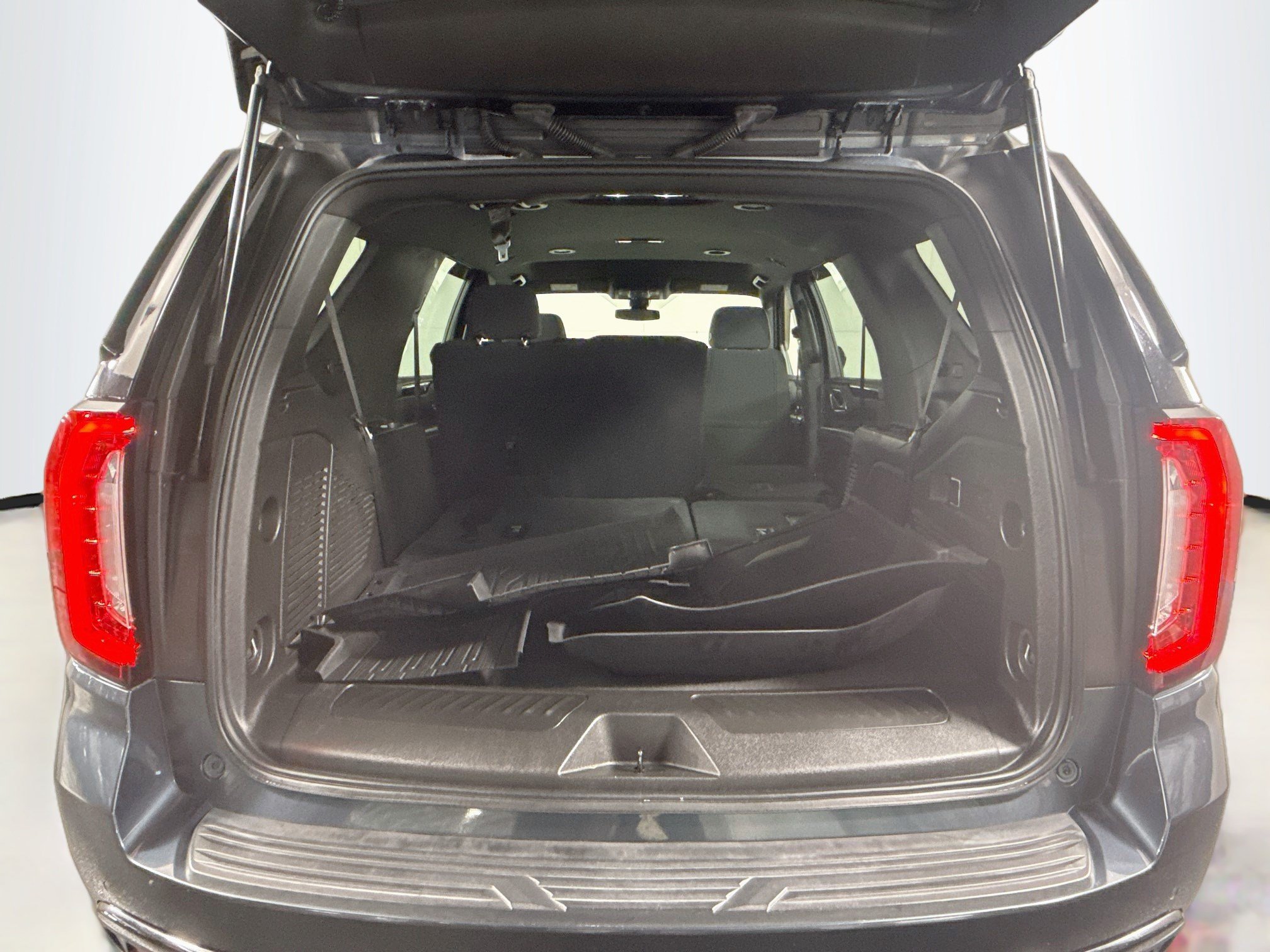 Used 2021 GMC Yukon SLE RWD image 35