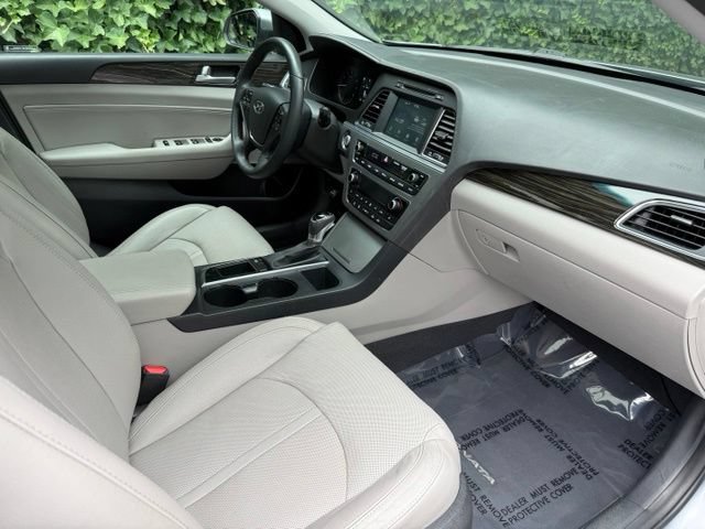 Used 2017 Hyundai Sonata Limited FWD image 15