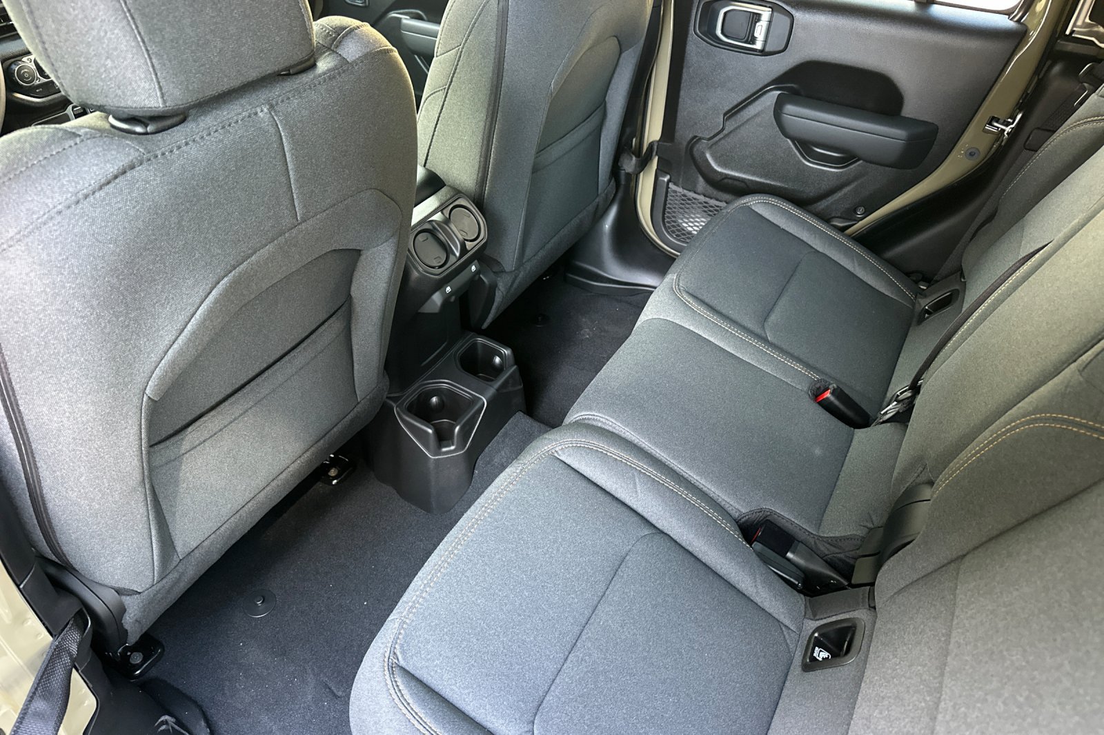 New 2026 Jeep Gladiator Sport AWD/4WD image 11