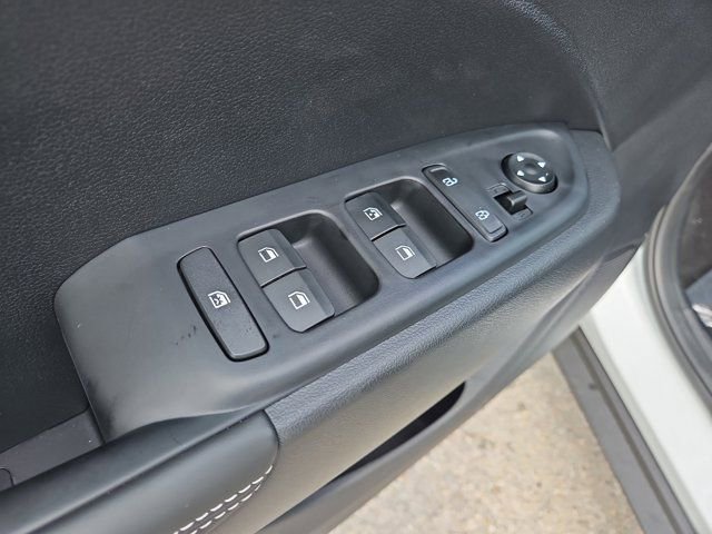 New 2025 Hyundai Venue Limited image 15