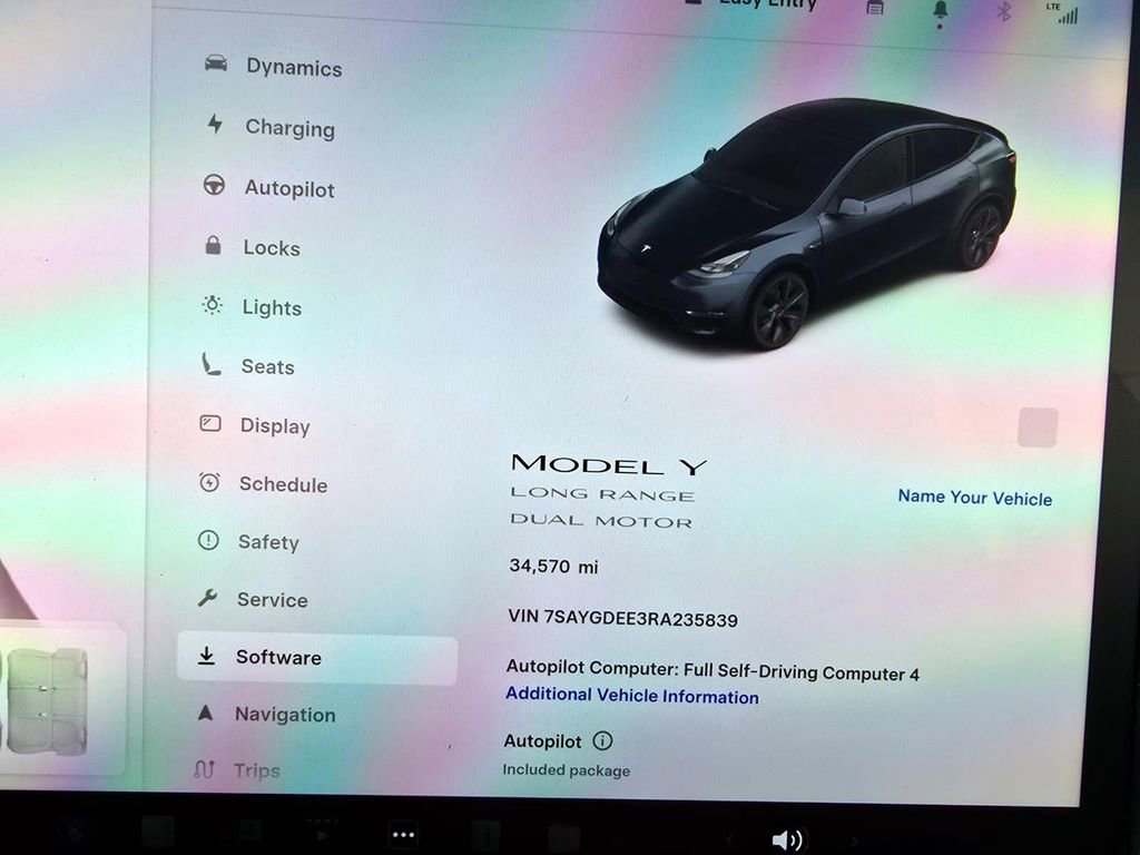 Used 2024 Tesla Model Y Long Range image 18