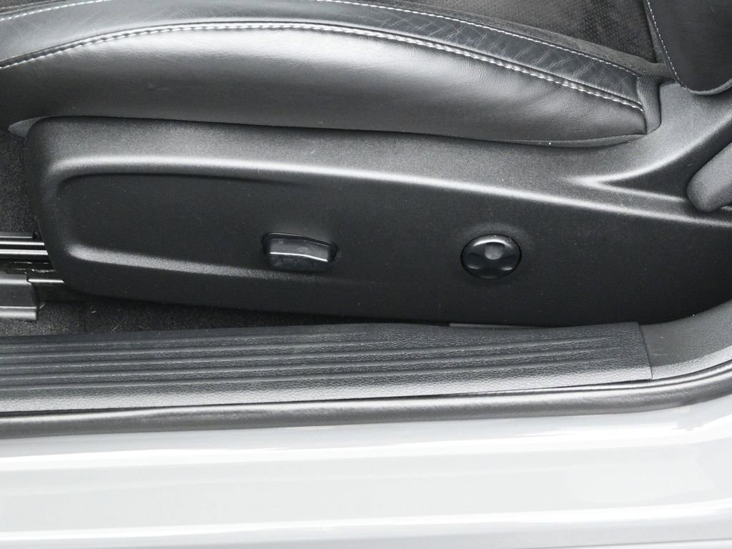 Used 2019 Dodge Challenger GT w/ Plus Package image 12