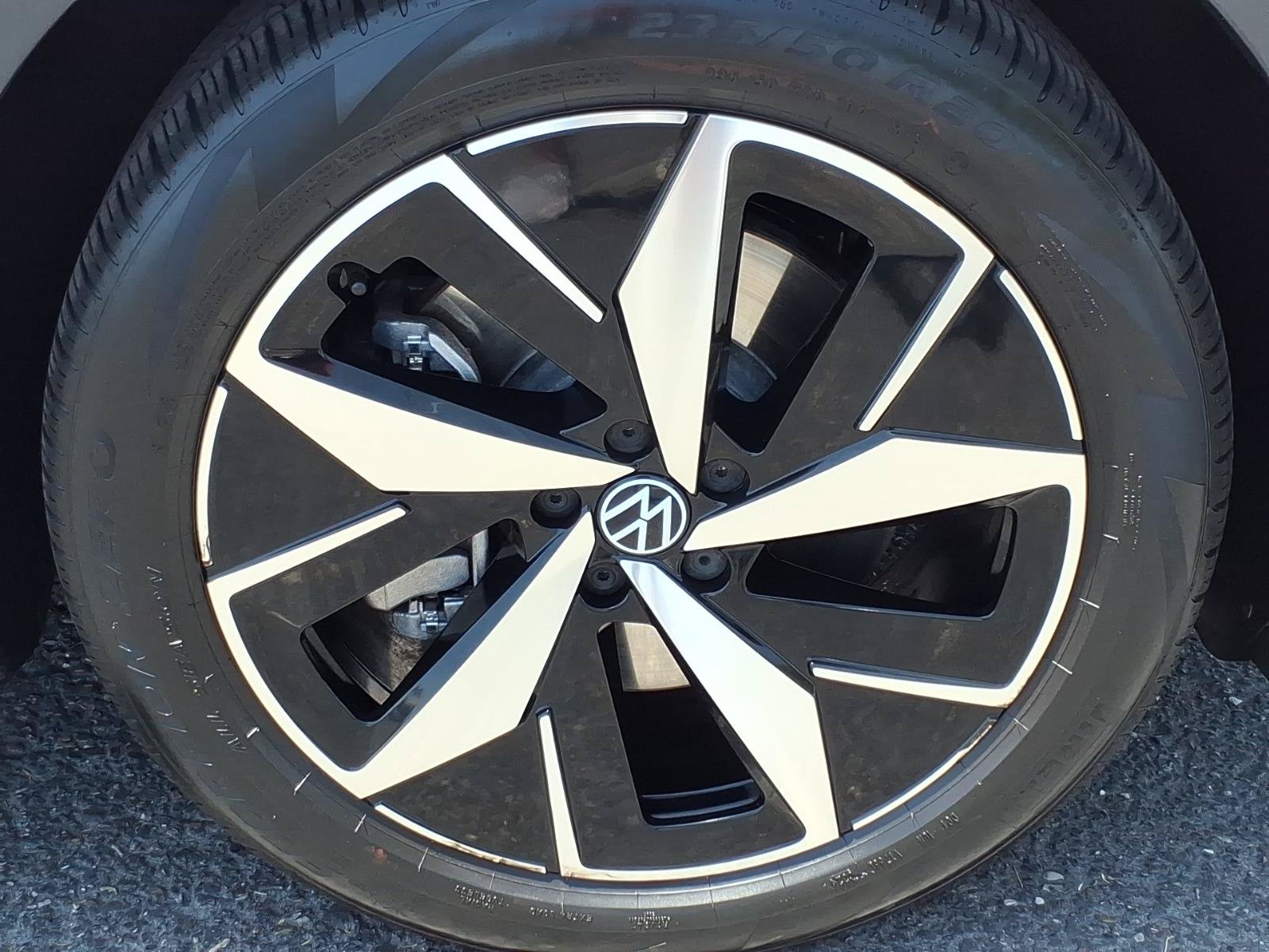 Certified 2024 Volkswagen ID.4 Pro S RWD image 9